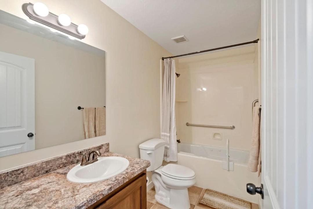 Photo of Others in Logan