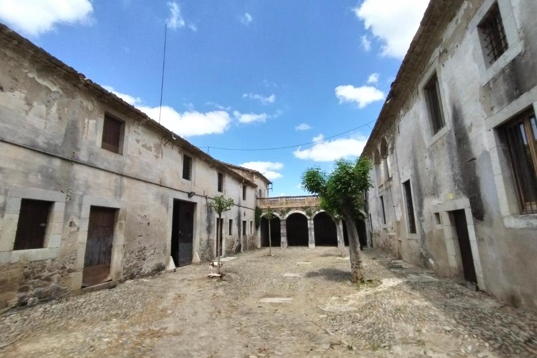 Photo of Buildings in Celra