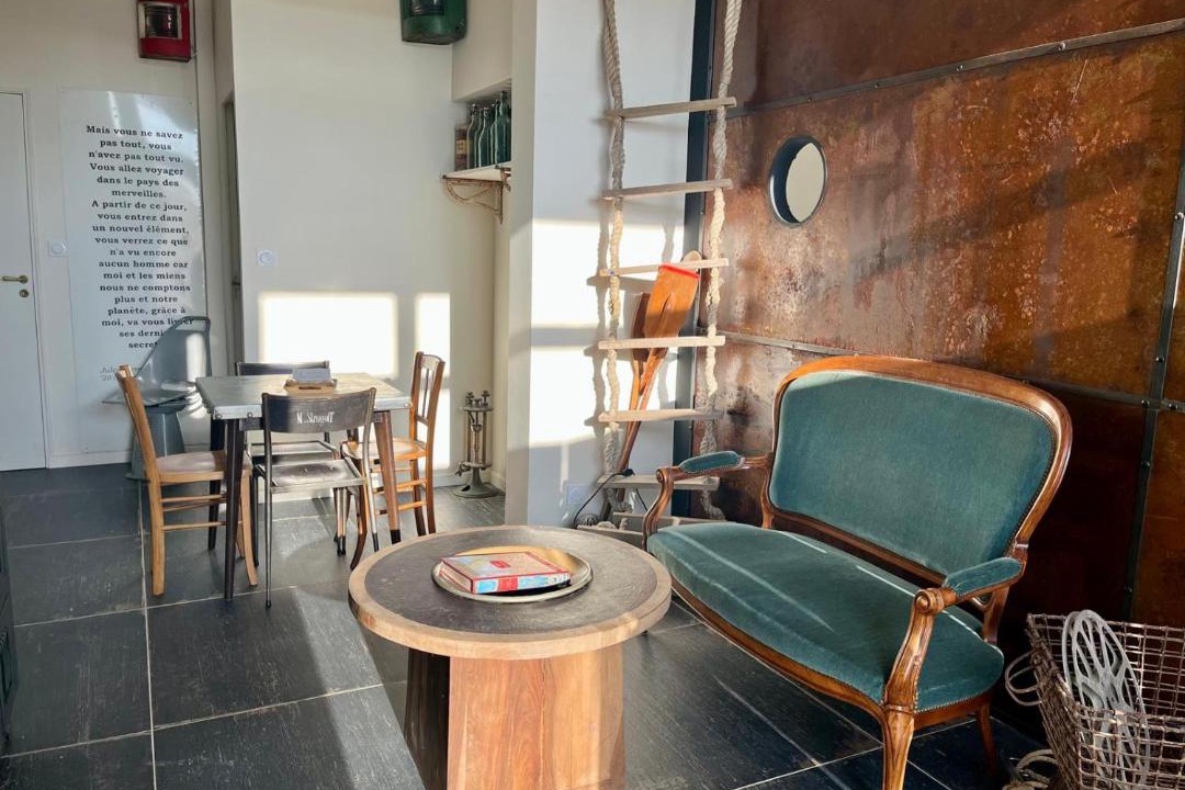 Photo of Others in Dobree-Bon Port