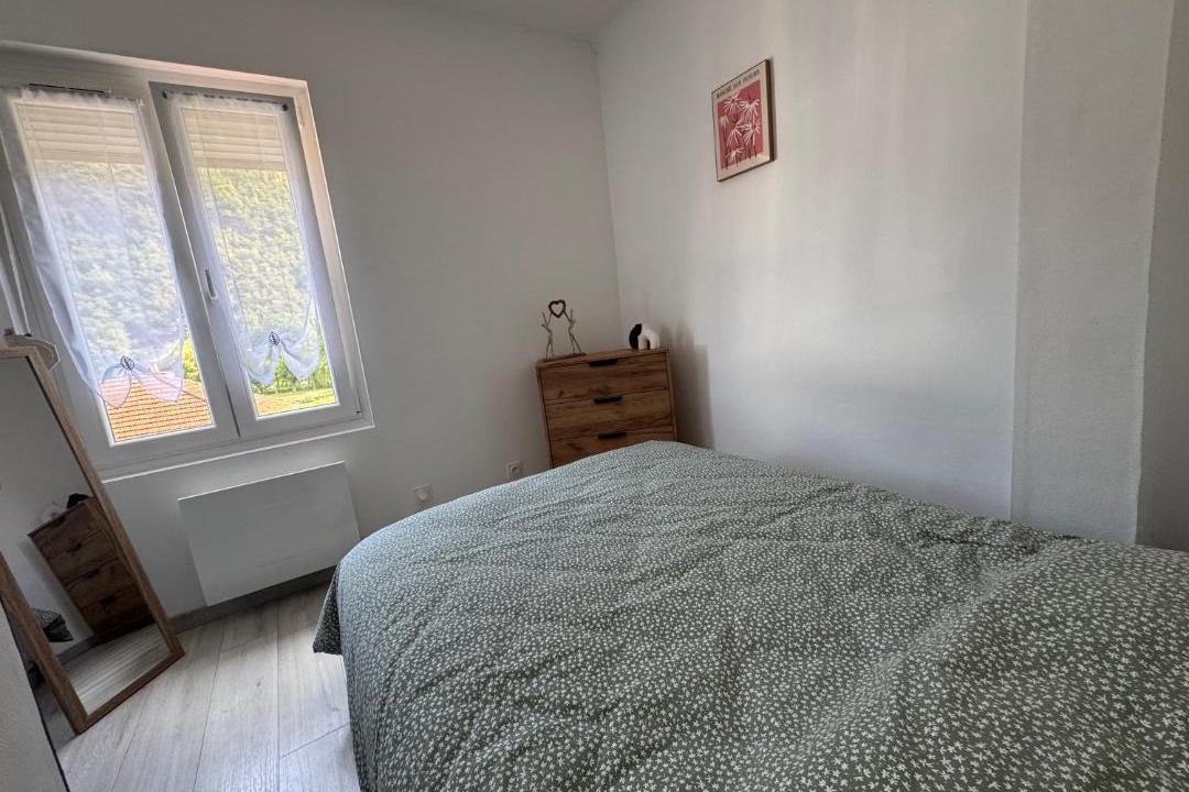 Photo of Bedroom in Revin