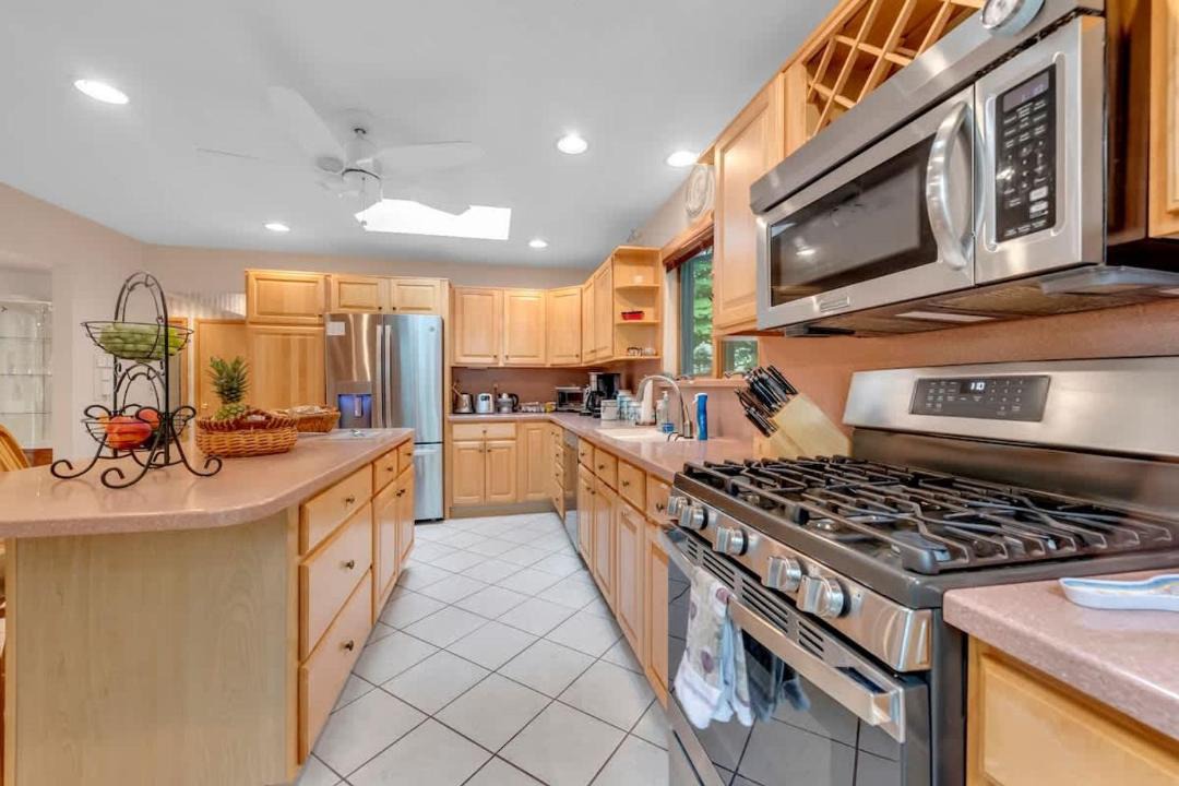 Photo of Others in Lake Ariel