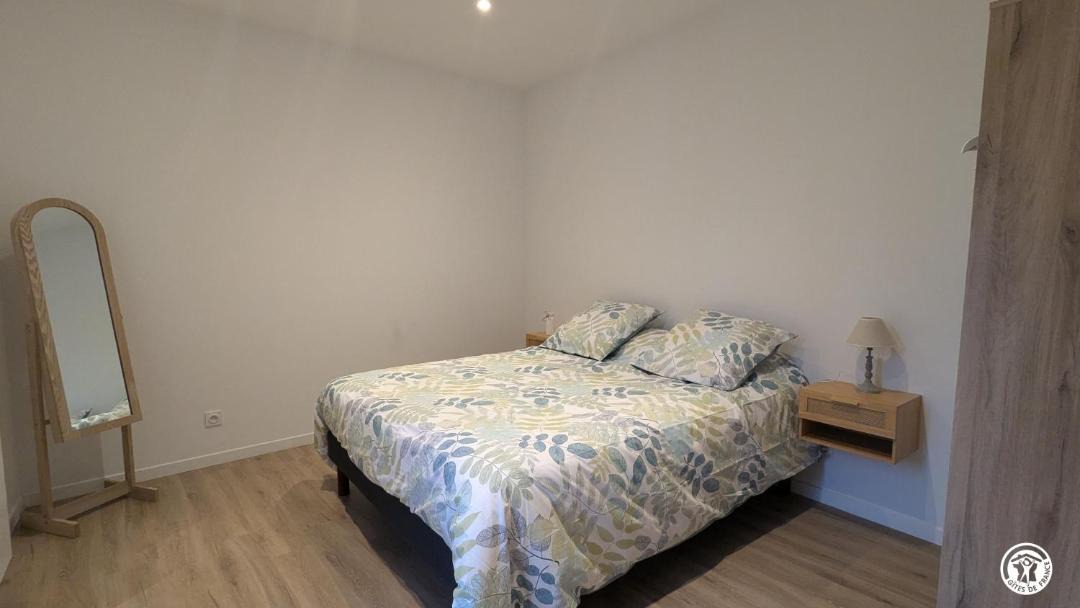 Photo of Bedroom in Epoisses