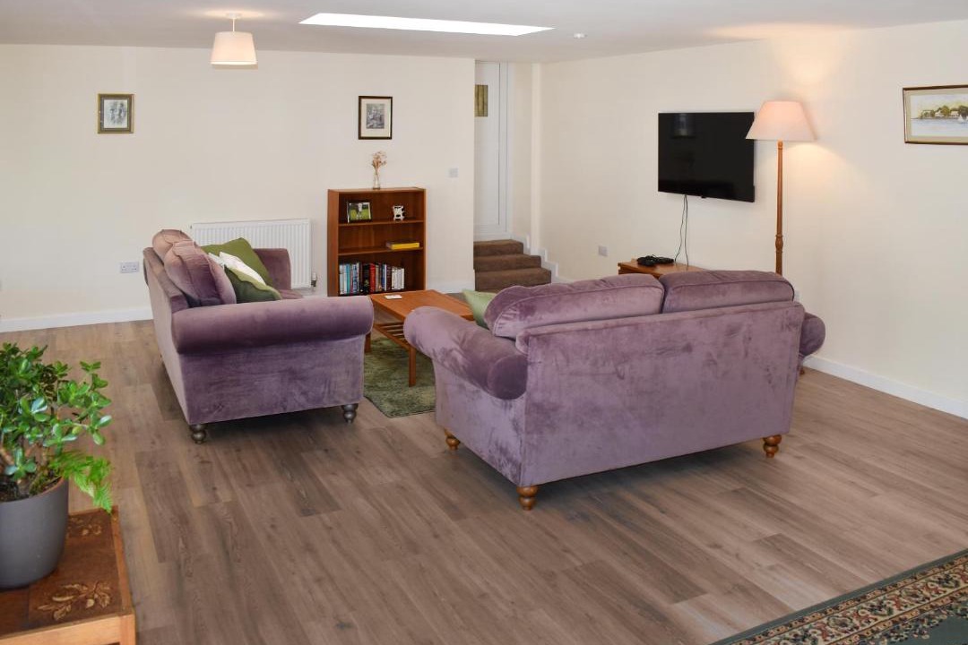 Photo of Others in Broadwindsor