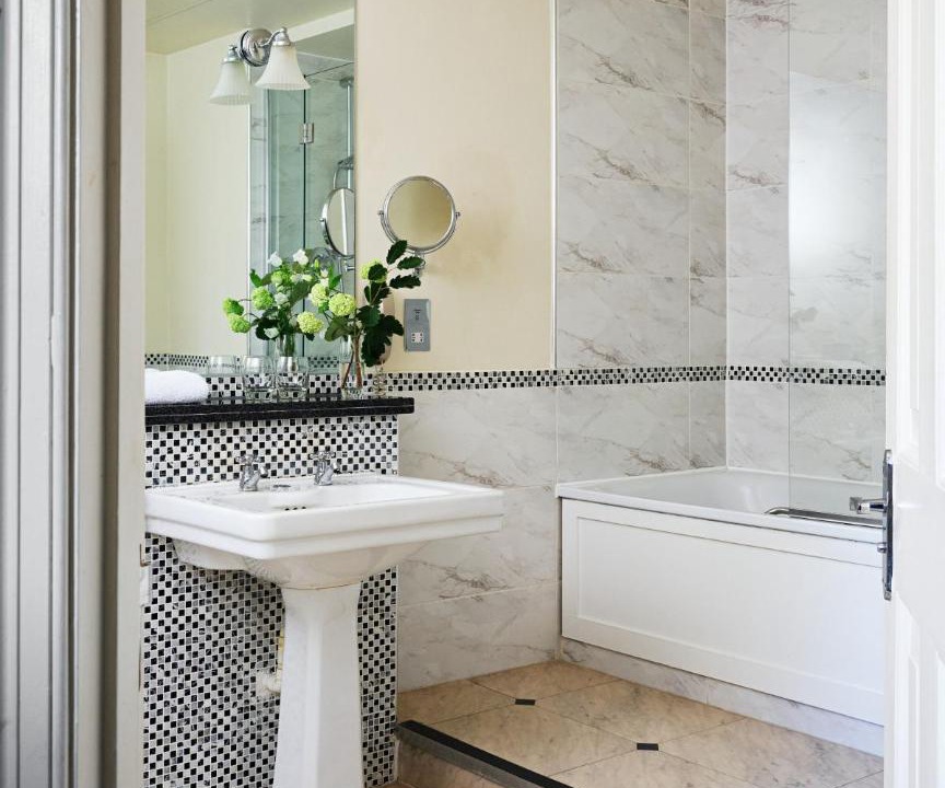 Photo of Others in Newbold on Stour