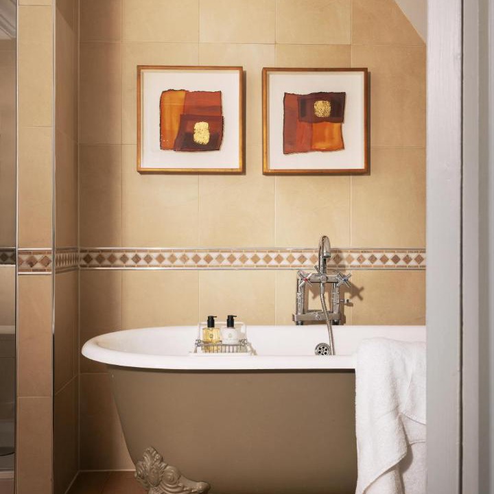 Photo of Others in Nutfield