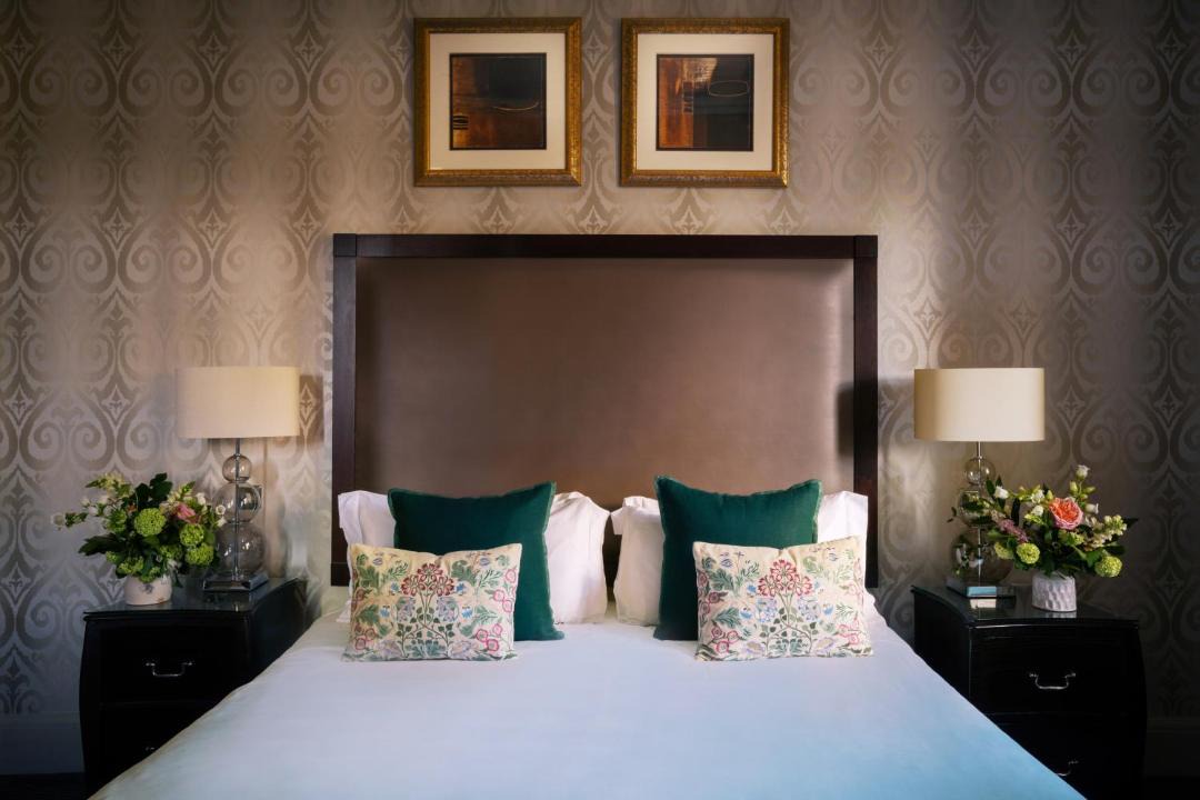 Photo of Others in Nutfield