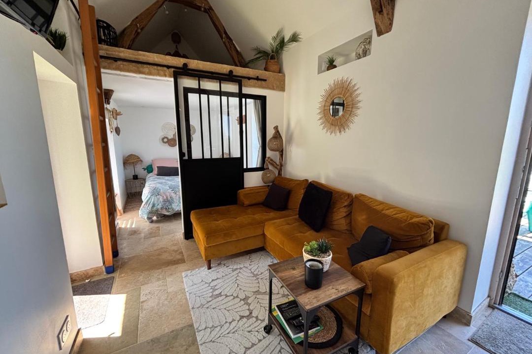 Photo of Others in Neuille