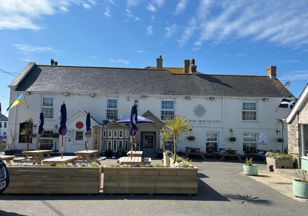 Photo of Others in The Lizard