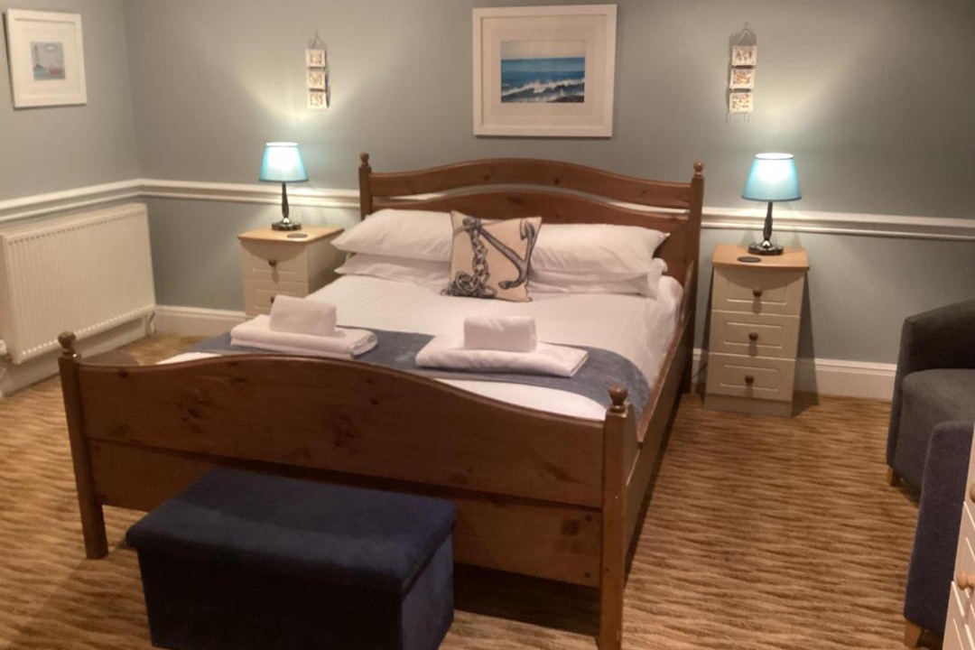 Photo of Others in The Lizard