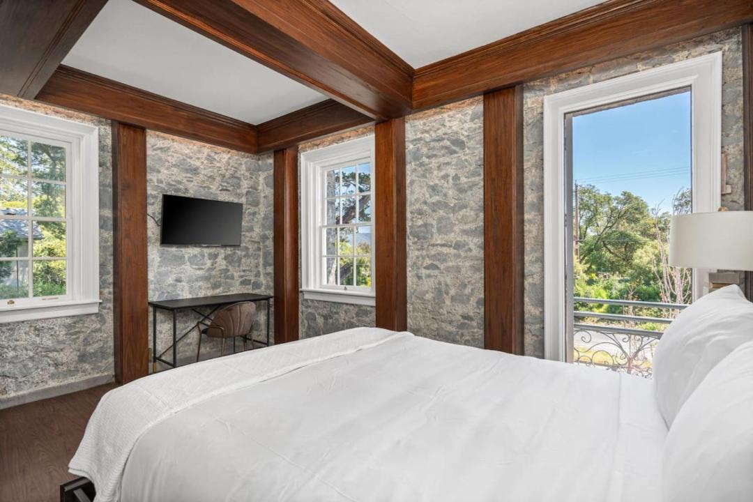 Photo of Bedroom in Santa Rosa