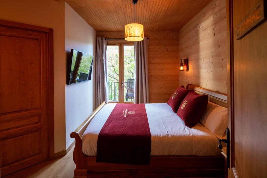 Photo of Bedroom in Llo