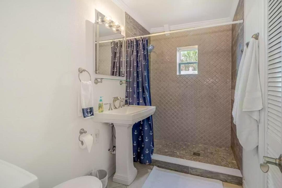 Photo of Bathroom in O'byrne