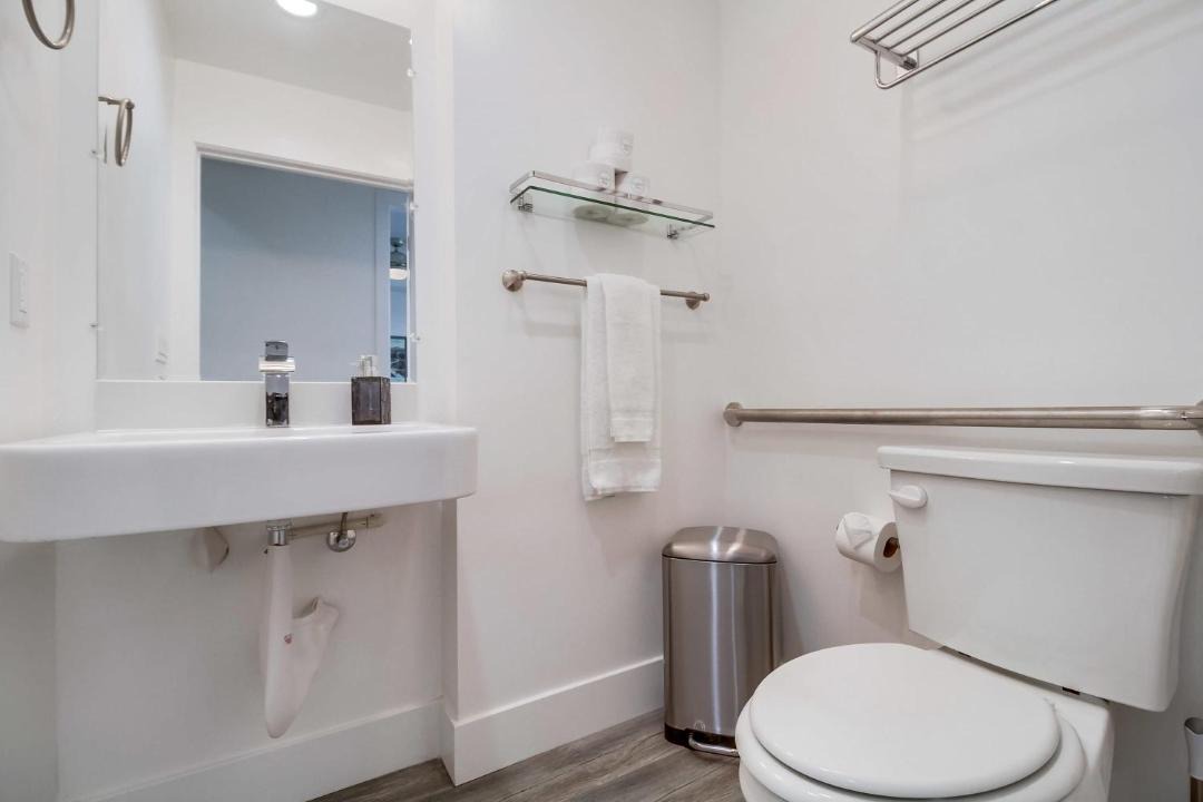 Photo of Bathroom in University Heights