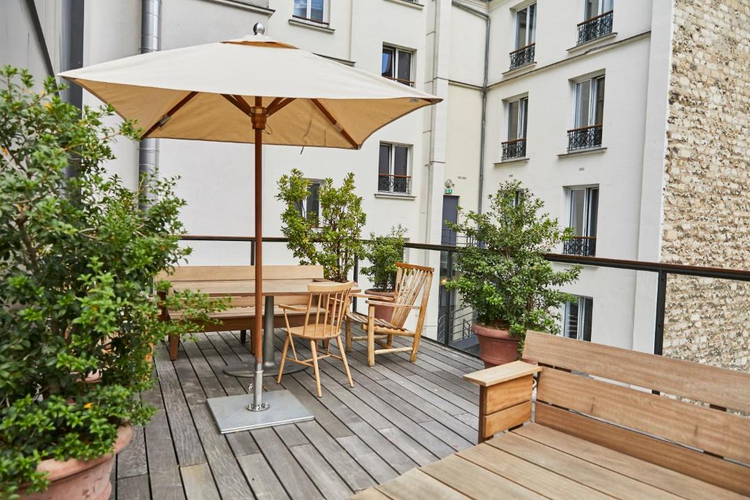 Photo of Others in Necker