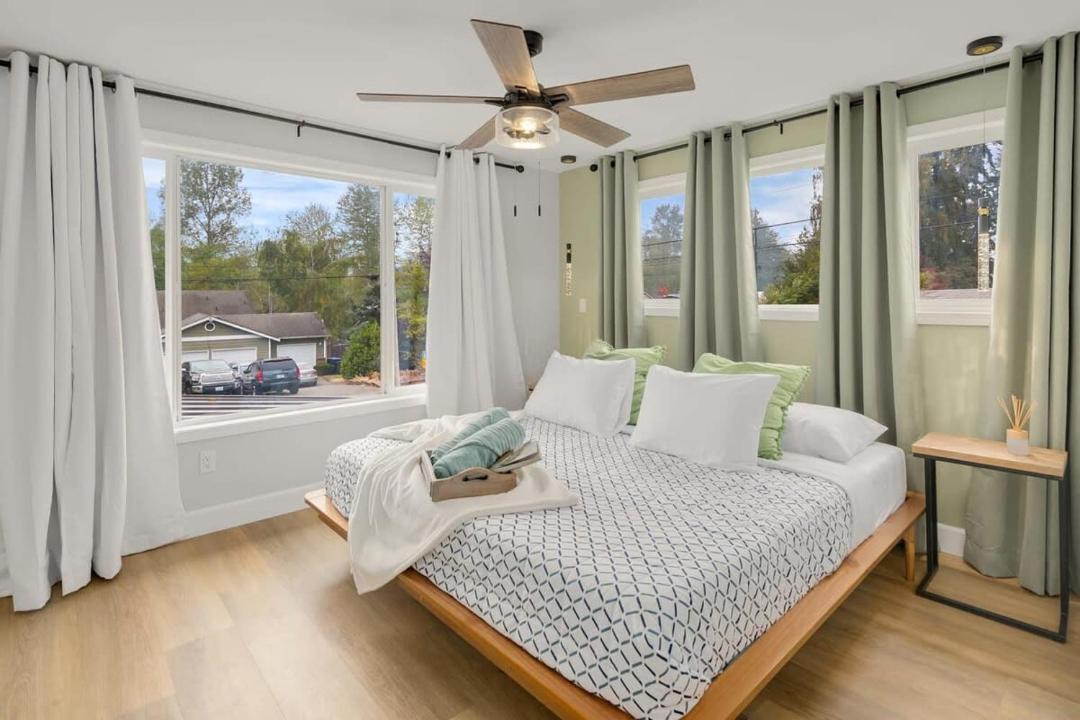 Photo of Bedroom in Picnic Point-North Lynnwood