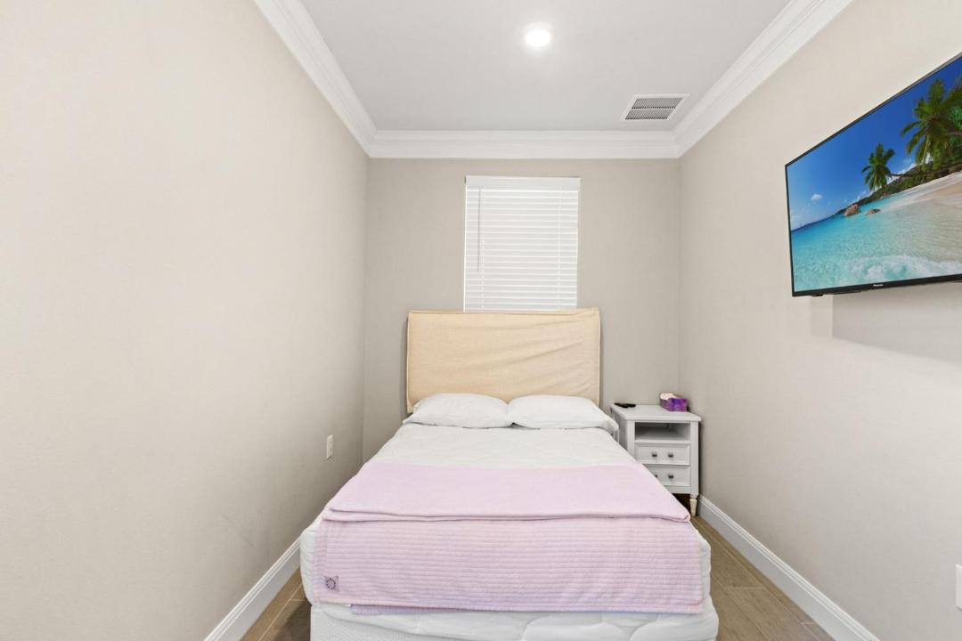 Photo of Bedroom in Montopolis