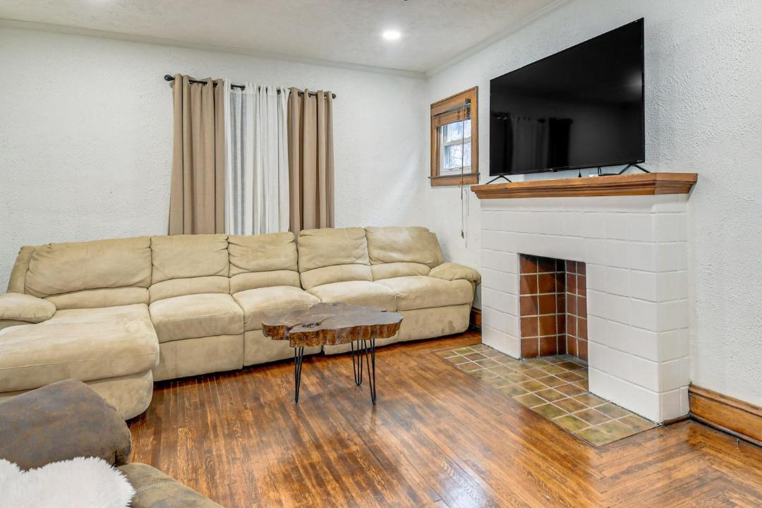 Photo of Livingroom in Huntington