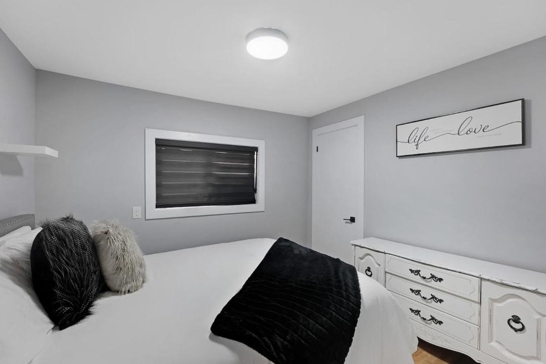 Photo of Bedroom in Welland