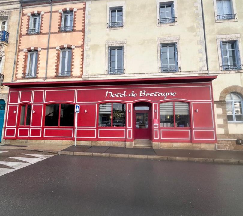 Photo of Others in Redon