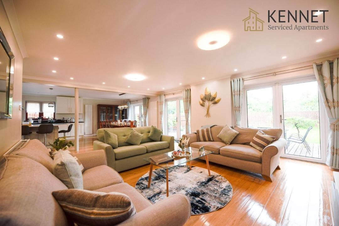 Photo of Others in Reading