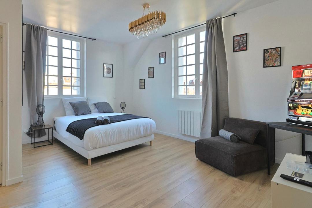 Photo of Others in Enghien-les-Bains