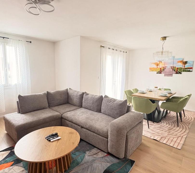 Photo of Livingroom in Lapalisse