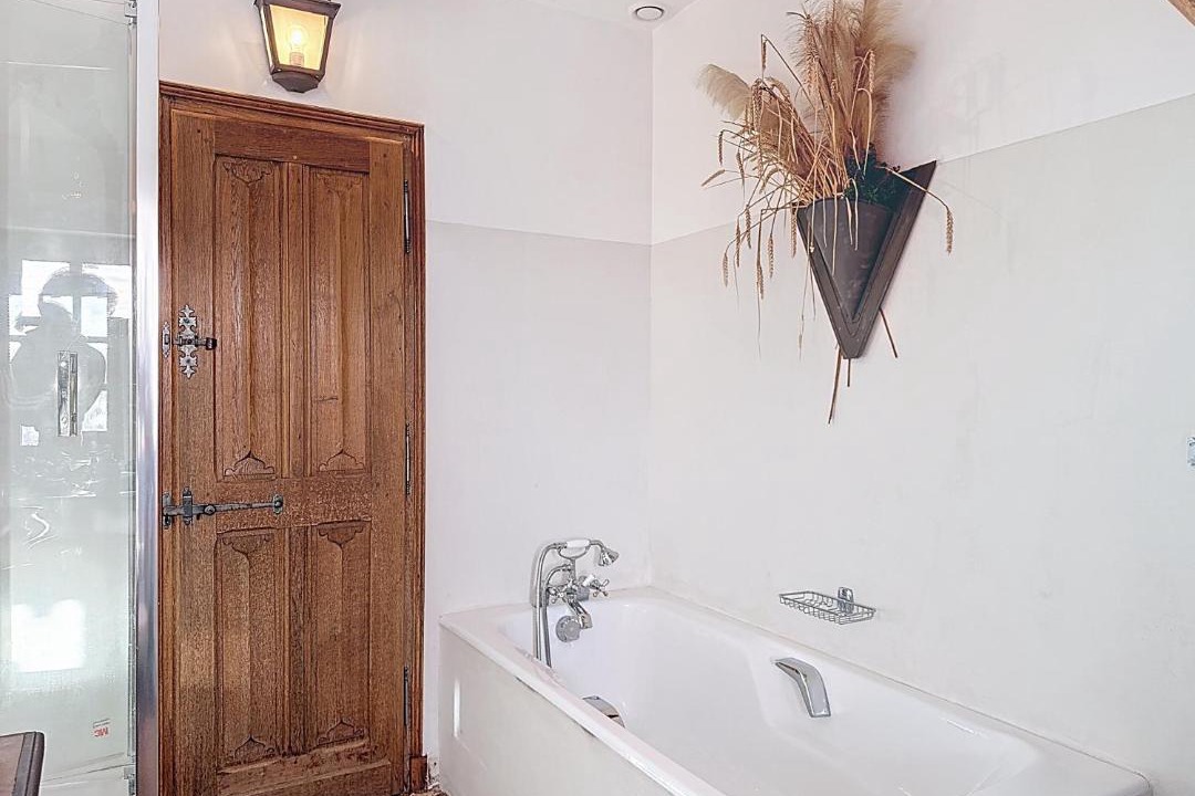 Photo of Bathroom in Touques