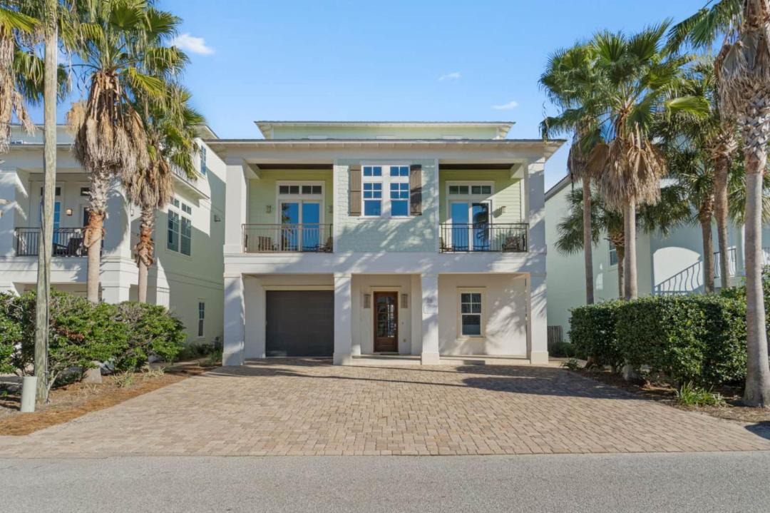 Photo of Others in Frangista Beach