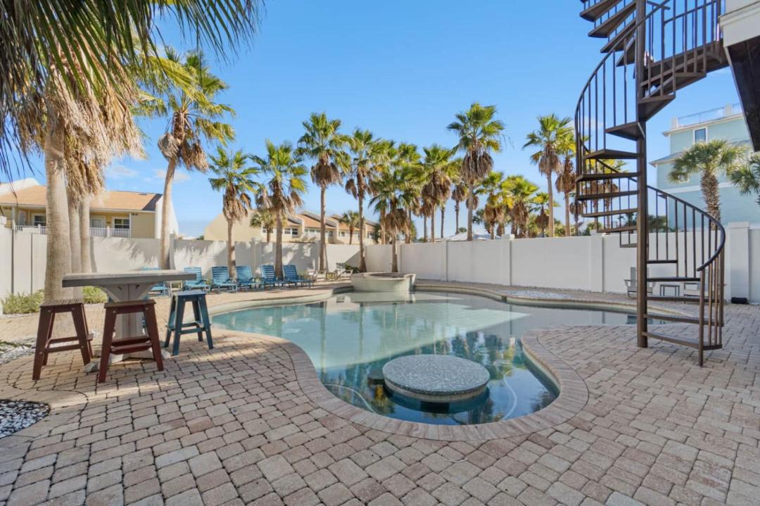 Photo of Others in Frangista Beach