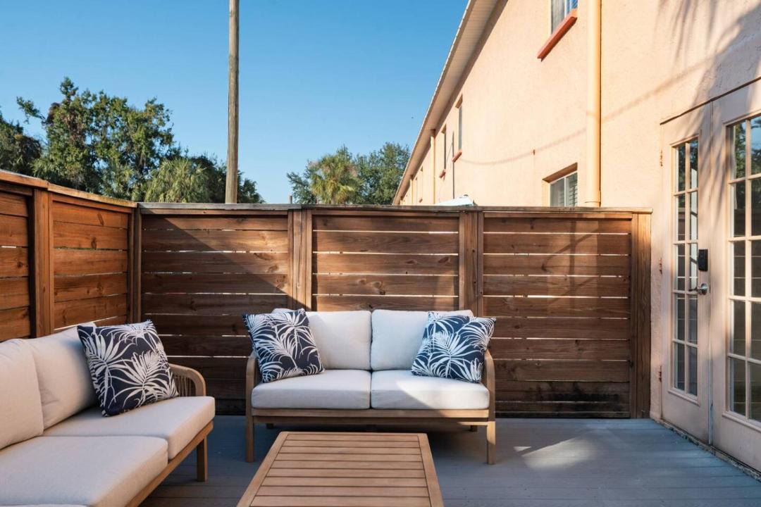Photo of Patio Balcony in Bayshore Gardens