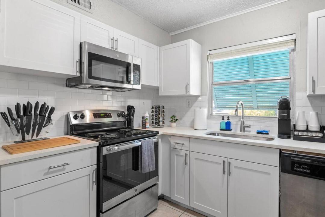 Photo of Kitchen in Bayshore Gardens