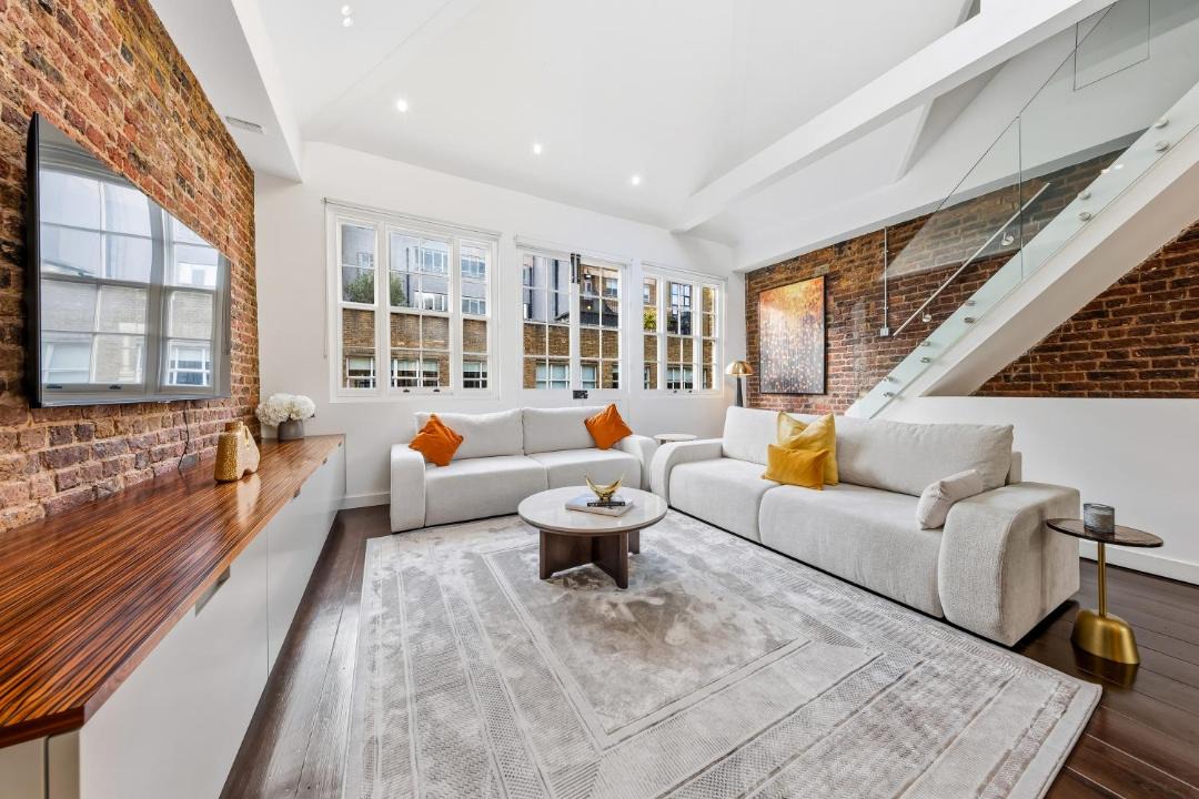 Photo of Others in Fitzrovia