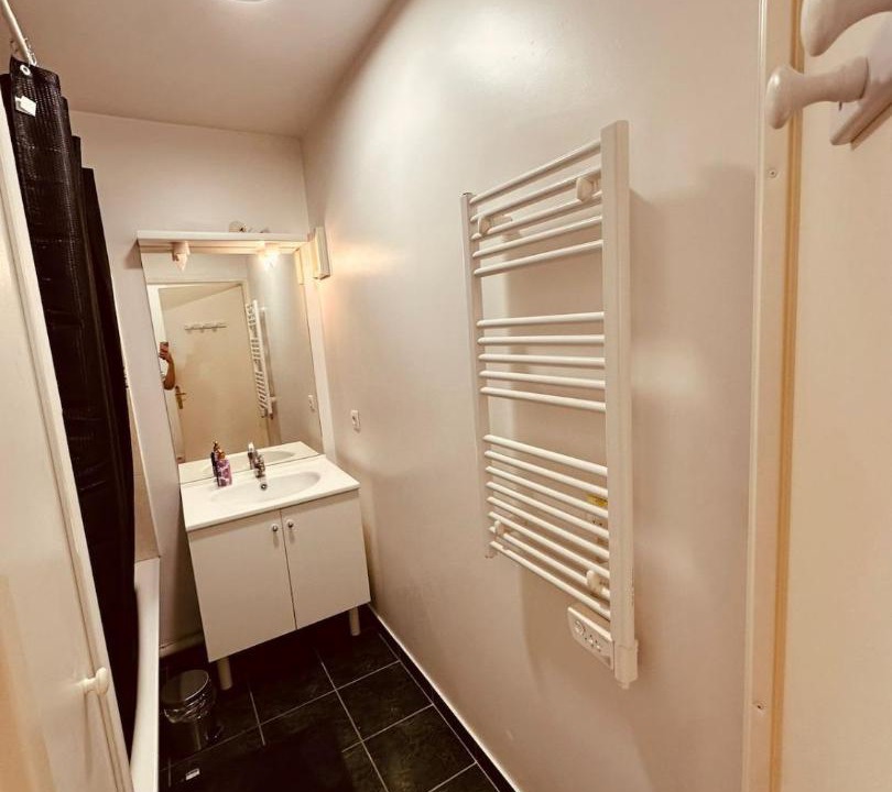 Photo of Bathroom in Cergy