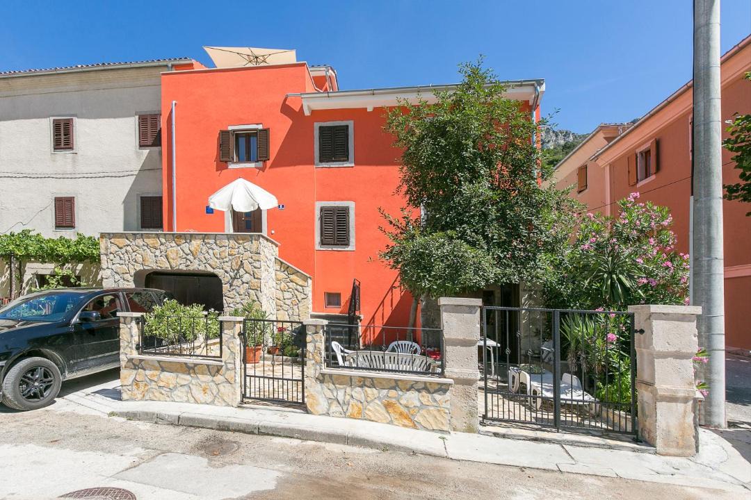 Photo of Buildings in Plomin