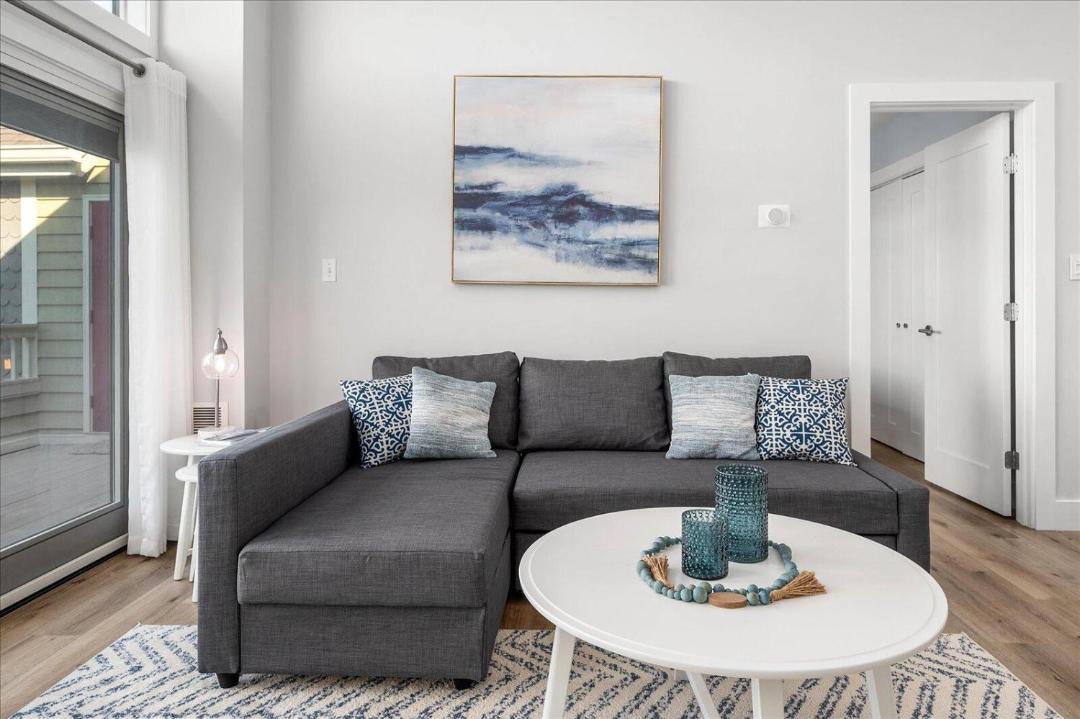 Photo of Livingroom in Heron Harbour Isle
