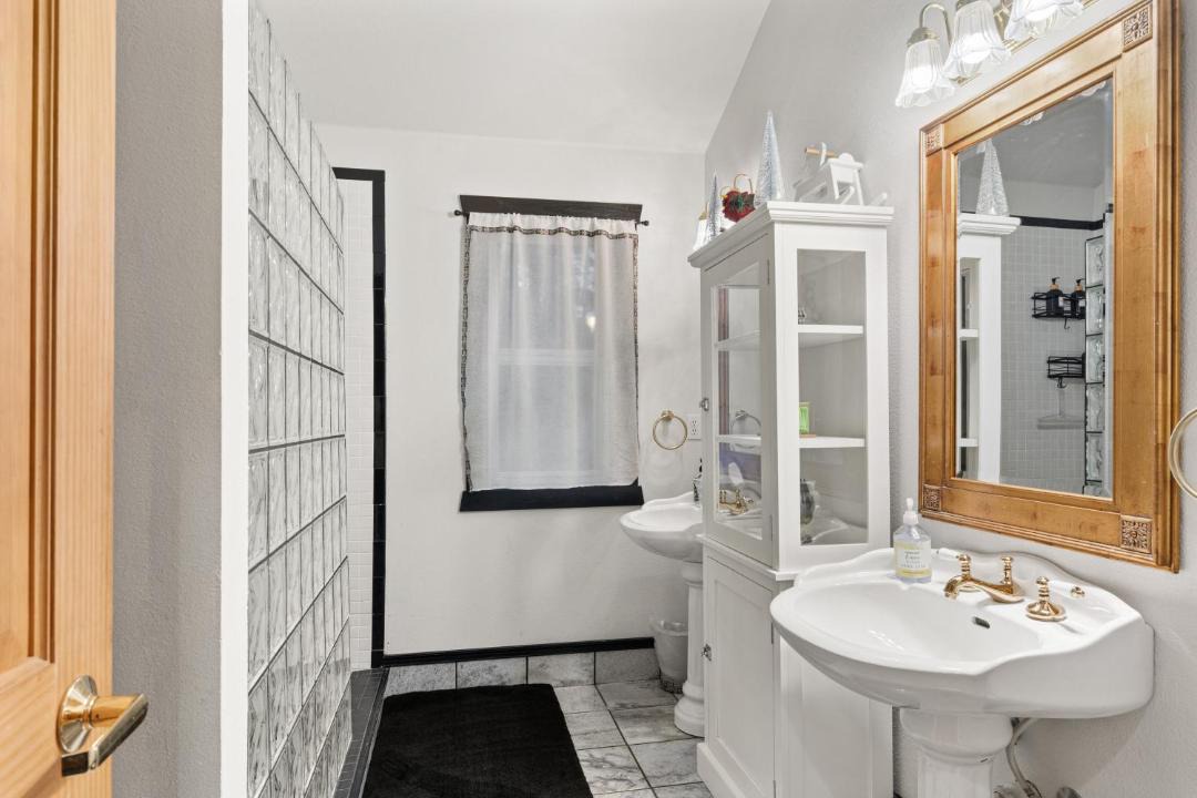 Photo of Others in Easton