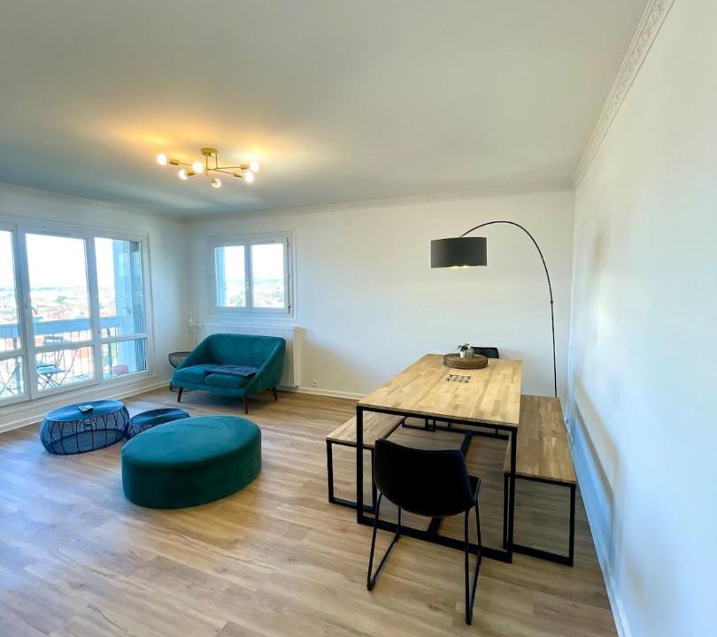 Photo of Others in Taverny