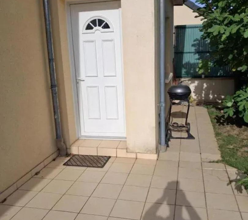 Photo of Others in Flore