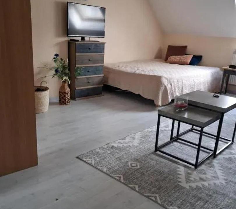 Photo of Others in Flore