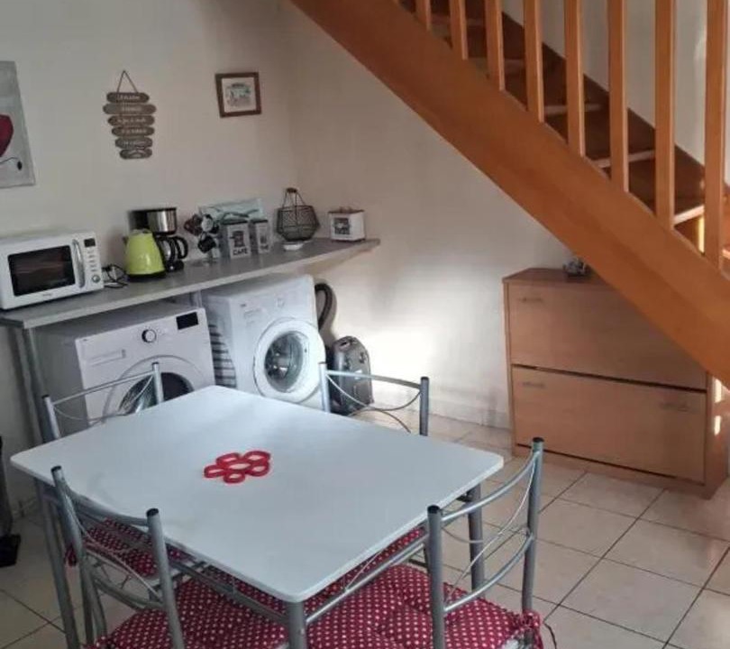 Photo of Others in Flore