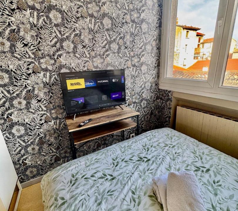 Photo of Bedroom in Faubourg Saint-Jacques