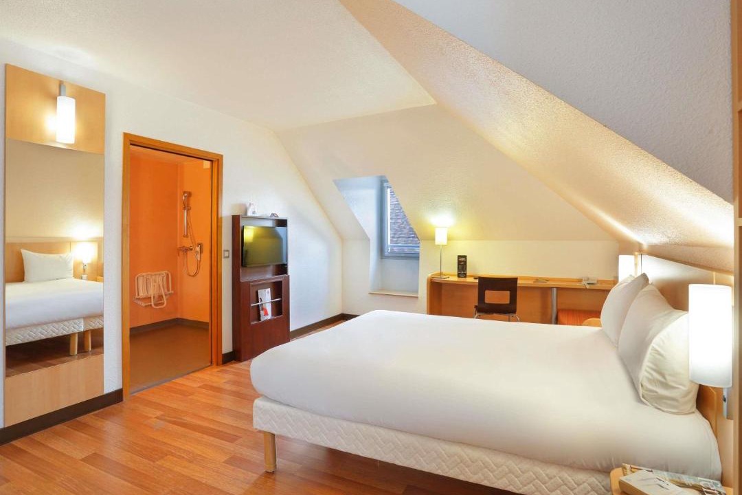 Photo of Bedroom in Etampes