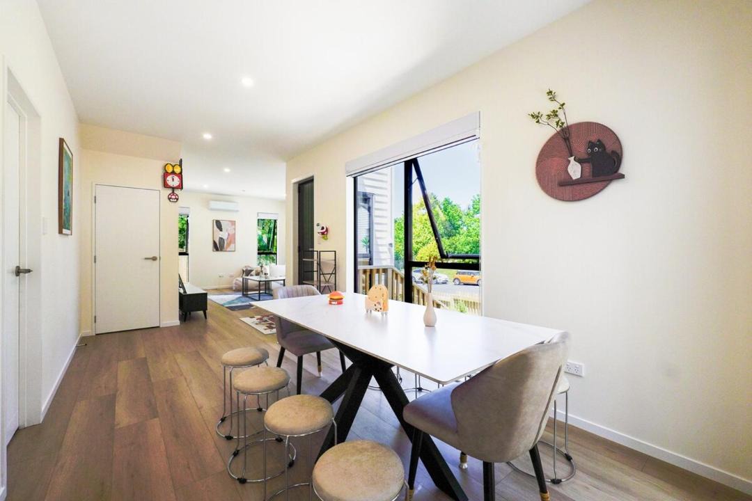 Photo of Others in West Harbour