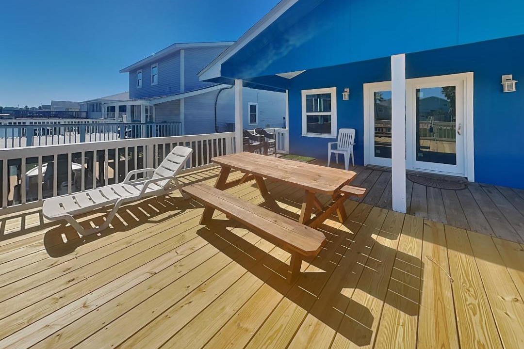 Photo of Patio Balcony in Jamaica Beach