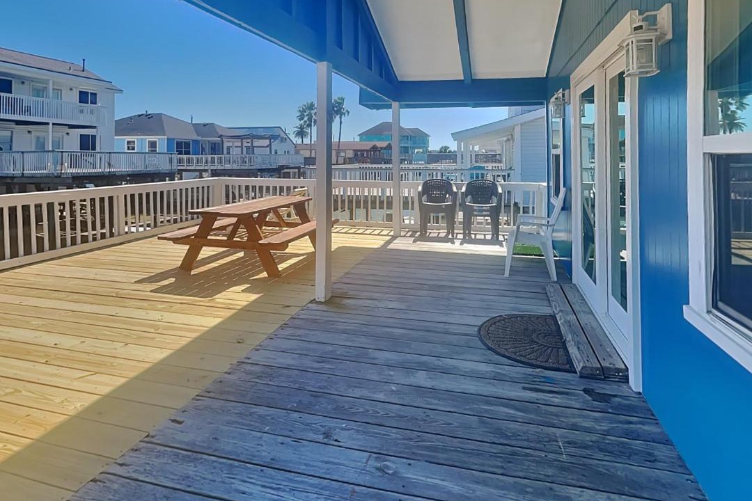 Photo of Patio Balcony in Jamaica Beach