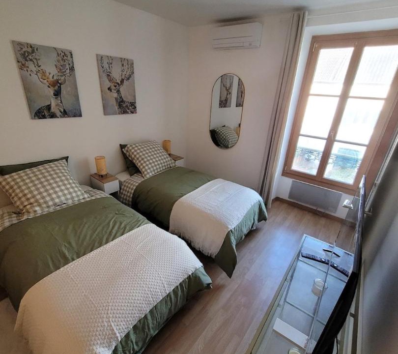 Photo of Bedroom in Vert-le-Grand