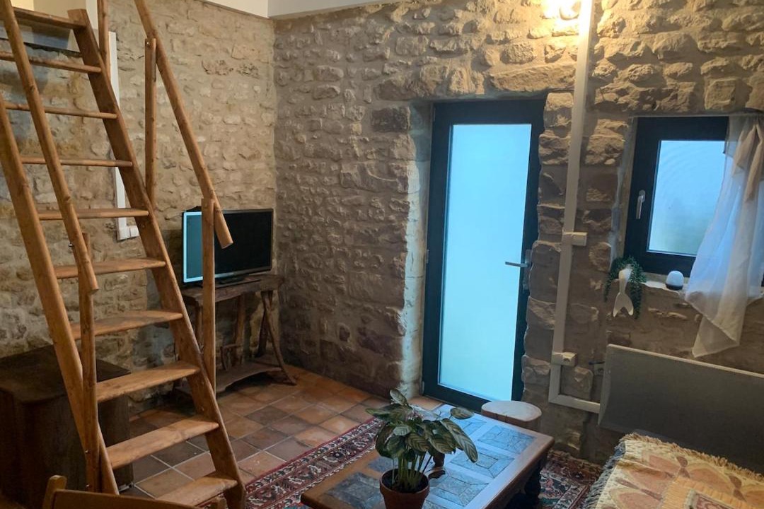 Photo of Others in Aufferville