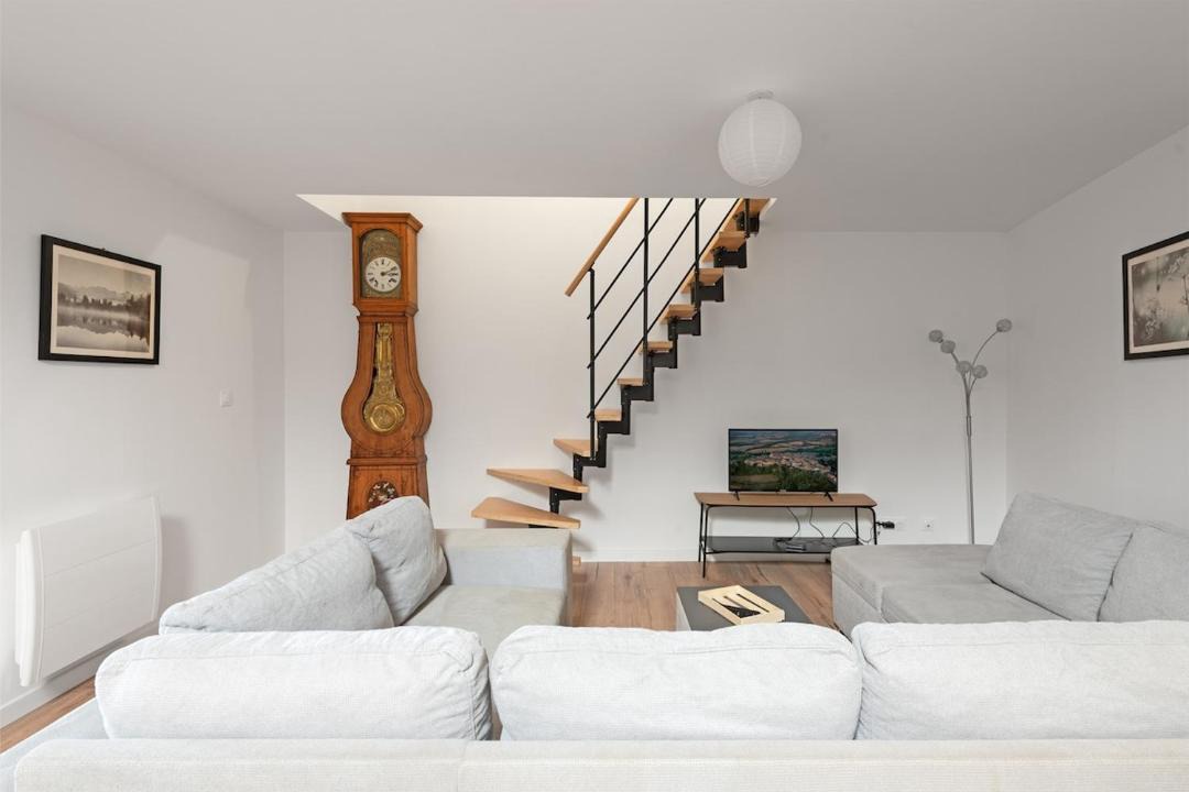 Photo of Livingroom in Castelnau-de-Montmiral