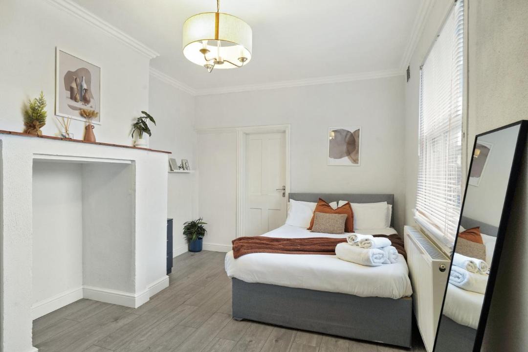 Photo of Others in Chiswick