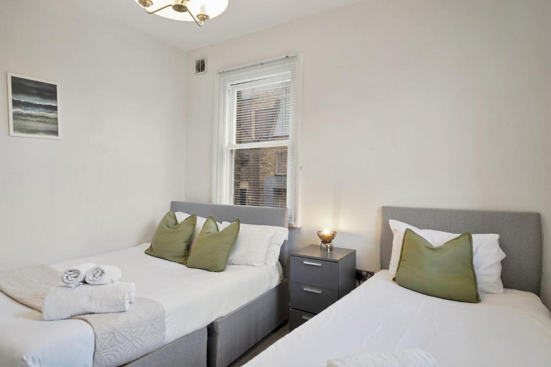 Photo of Others in Chiswick